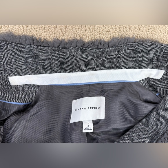 Banana Republic Wool Tweed Herringbone Ruffle Trim Blazer Preppy Quiet Luxury - Picture 11 of 11